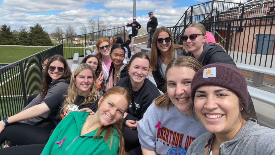 Supporting our <a href="/ONUMLAX/">ONU Men's Lacrosse</a> Bears yesterday for their win over Musky for their Pink Game! <a href="/ONU_SAAC/">Ohio Northern Student-Athlete Advisory Committee</a> #BearsSupportingBears #LehrCup