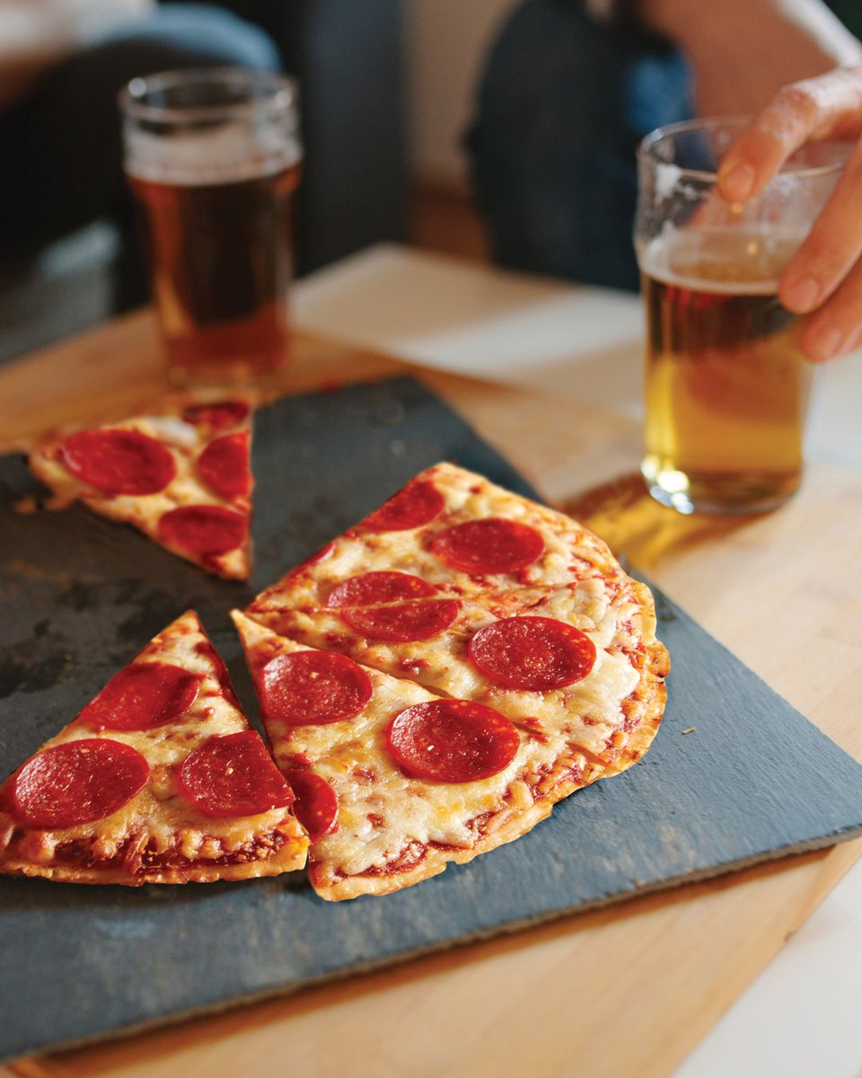 Pizza and beer with your buds >>