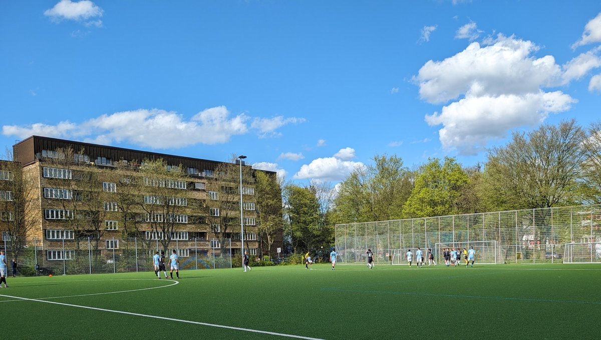 ⚽ SC Union 03 Altona - FC Teutonia 05 III
🗒️ Kreisliga Hamburg 4 
🏟️ Jahnplatz 3
🎫 Eintritt: -
👀 Zuschauende: 40
🍺 -
🌭 -
🥅 Ergebnis: 6:0
✅ Ballberührung