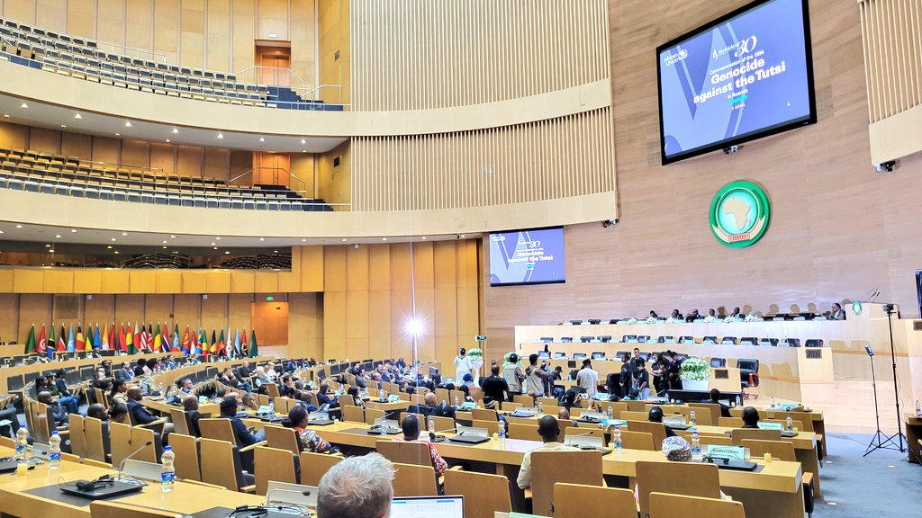 Today, The @_AfricanUnion joined Rwanda in the 30th Commemoration of the Genocide against the Tutsi. The #WalktoRemember, reflections and messages of solidarity & hope, touching testimonies, and prayers marked the occasion. I take this opportunity to honor the exemplary…