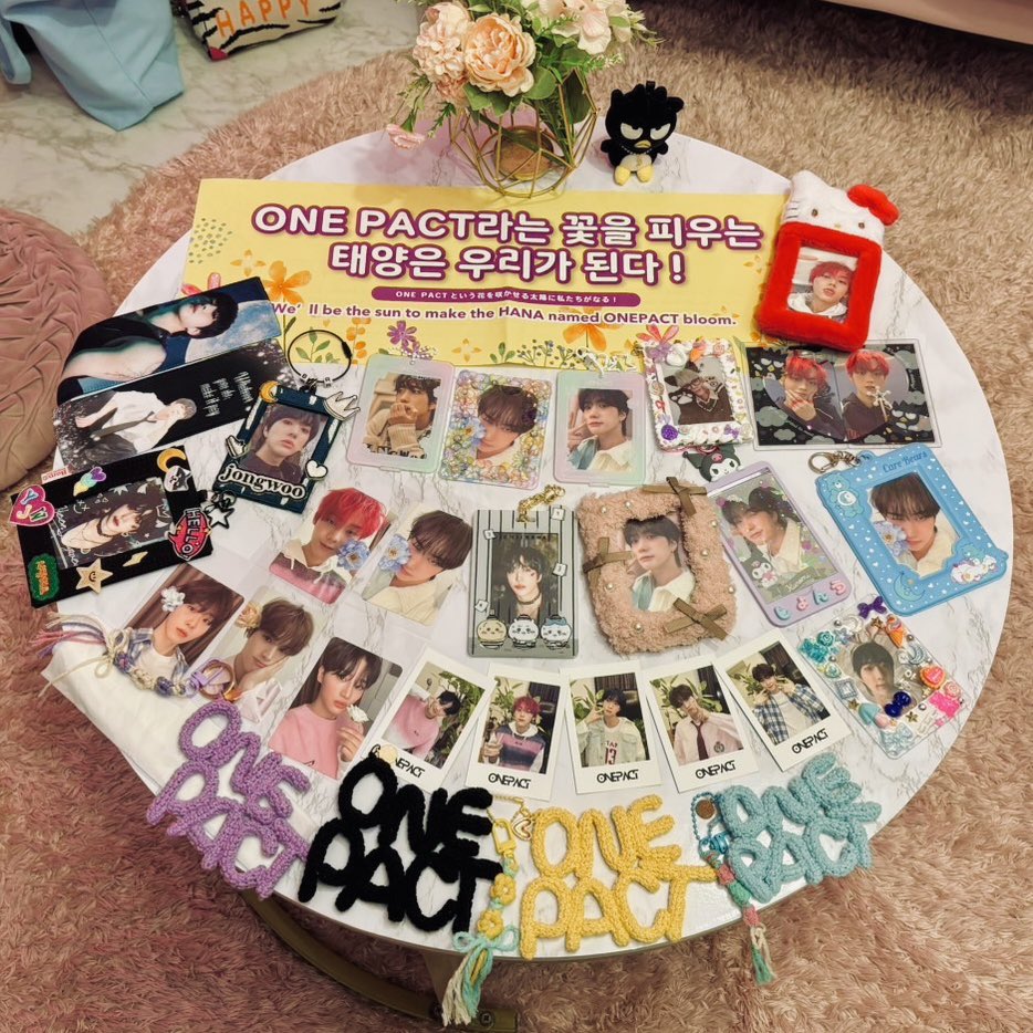 acccccoPON's tweet photo. Hana鑑賞会✨
&amp;♡みんなであの日の感動よみがえり🥹
行けなかった夜の部もみんなで見れて盛り上がれて幸せでした🩶

#ONEPACT #원팩트 https://t.co/6yz4O4GoO3