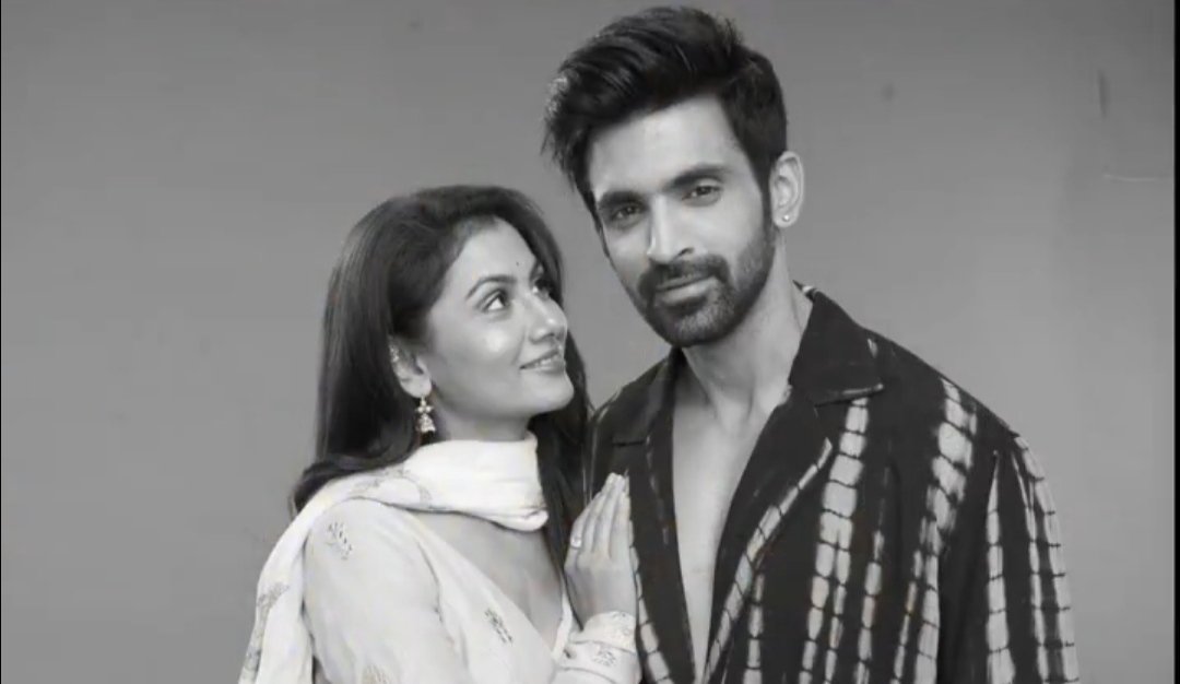 Awww 🥹🤌🏻

#SritiJha #SriJit  #ArjitTaneja #AmrutaBhavaniChitnis #Amruta  #ViratAhuja #AmVira #KaiseMujheTumMilGaye #KMTMG