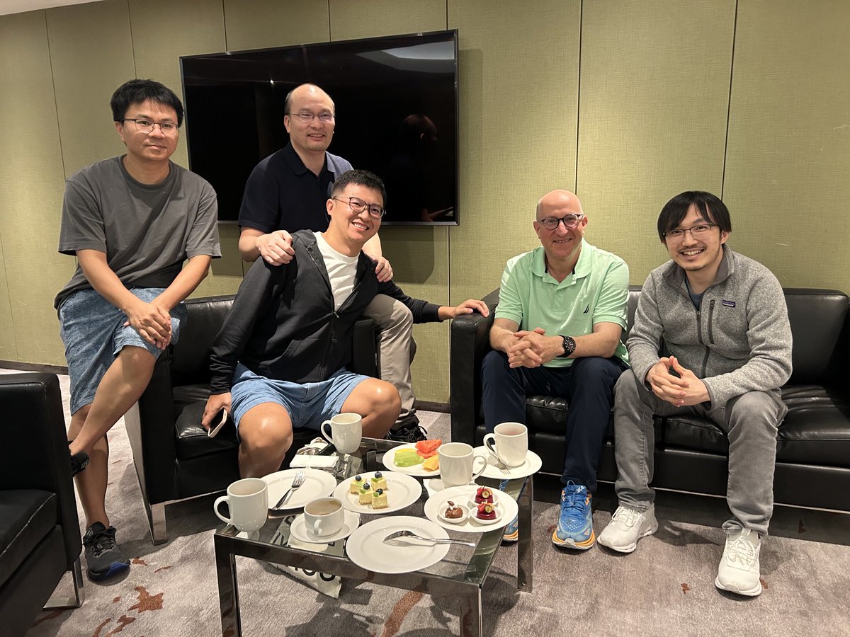 More good chats on Bitcoin, STARKs and Starknet with OGs ⁦⁦@gonbo⁩ ⁦@Super4DeFi⁩ and ⁦@PatrickXDai⁩ , great vibes and lots of valuable advice on how to grow ⁦@Starknet⁩ moar