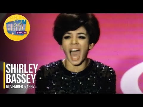 #SongoftheDay Don't Rain On My Parade (Shirley Bassey): Last week I was telling my newsletter subscribers about a mix tape my best friend made me in high school. This song was on it. It was Barbra for sure, but when I searched for it on YouTube, none of… dlvr.it/T5BKQG