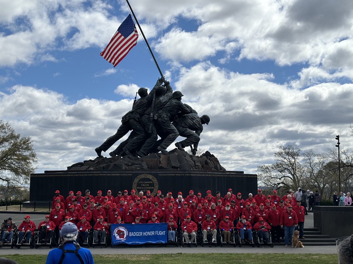 An absolute privilege to be on Saturday’s ⁦@BadgerFlightWI⁩ . A special thank you to US Army PFC Mike Castle for allowing me to accompany him on this special day. Amazing work being done by all involved with Honor Flight to help recognize our veterans.