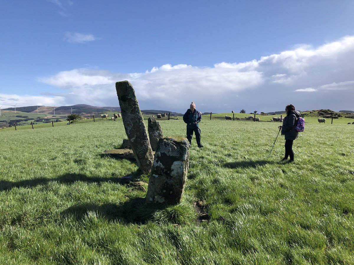 A lovely morning spent exploring the stones in the highlands of Clondrohid with these local ladies. I learnt as much as I gave this time round. Thanks ladies for a very pleasant morning hike! And I get to do it all again on Tuesday! I love my job 💕