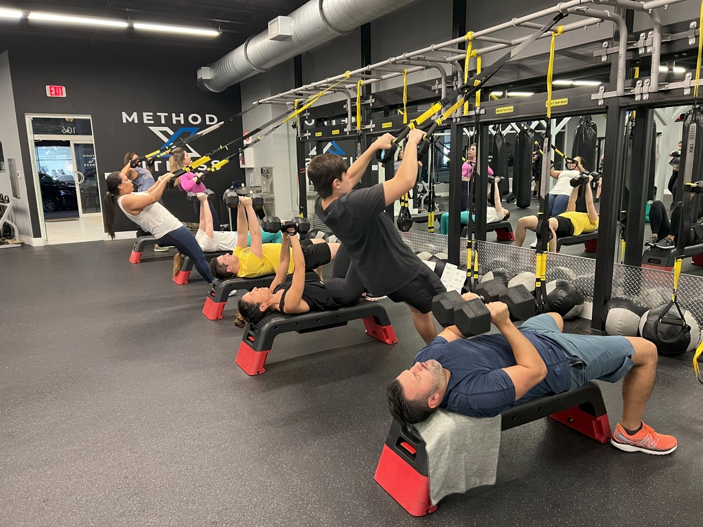 No shortcuts, just sweat and determination. 💦💯 #LeanAndMean #WorkoutWarriors

#MethodXfitness⁠
.⁠
.⁠
.⁠
#miamifit #miamifitfam #boxinghype #boxingworld #fitnesslife #coralgablesliving #hiit #bestofmiami⁠ #fitfam #miamiliving #Miamilife ⁠