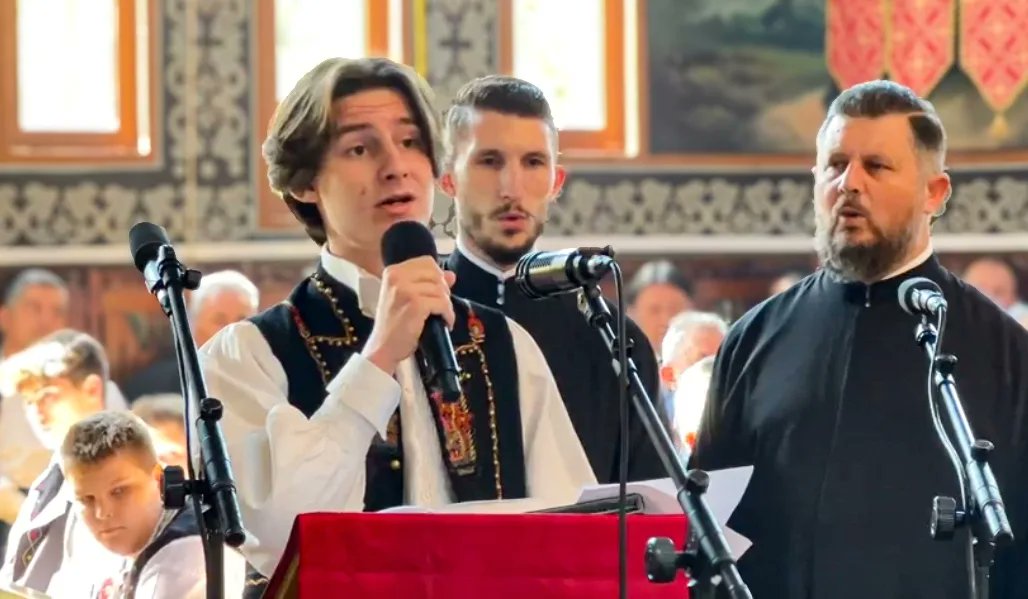 ByzantineChoir's tweet photo. 7 aprilie 2024 | Sfânta Liturghie arhierească la Parohia Ortodoxă „Pogorârea Sfântului Duh” din Baia Sprie, Protopopiatul Baia Mare, județul Maramureș 
#eormmsm https://t.co/lwpK4mM3eD