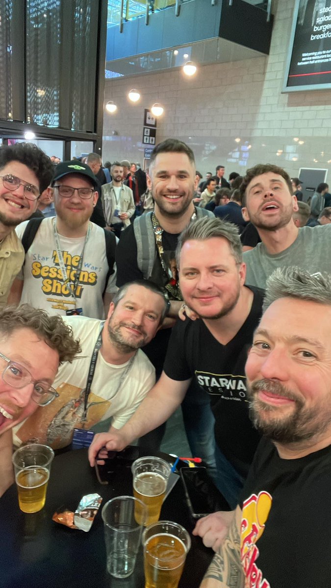StarWarsSession's tweet photo. ONE YEAR since Celebration Europe 2023. It kinda feels like it only just happened, right? Madness. Miss you all x
#StarWars #StarWarsCelebration #SWCE23 #SWCE2023 #SWCE #StarWarsPodcast https://t.co/f1EBlk5vfG