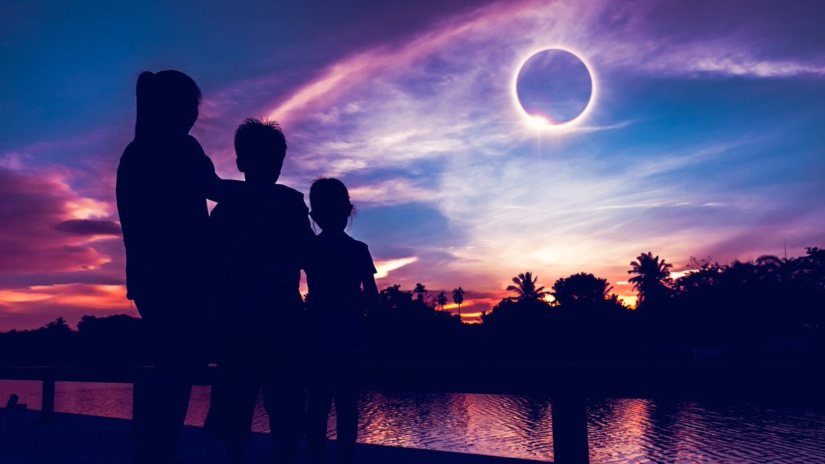 Niagara Health patients, as the April 8th #SolarEclipse approaches, remember to factor in potential traffic delays when preparing to attend your appointments that day. More information: niagarahealth.on.ca/site/news/2024… @NRPublicHealth