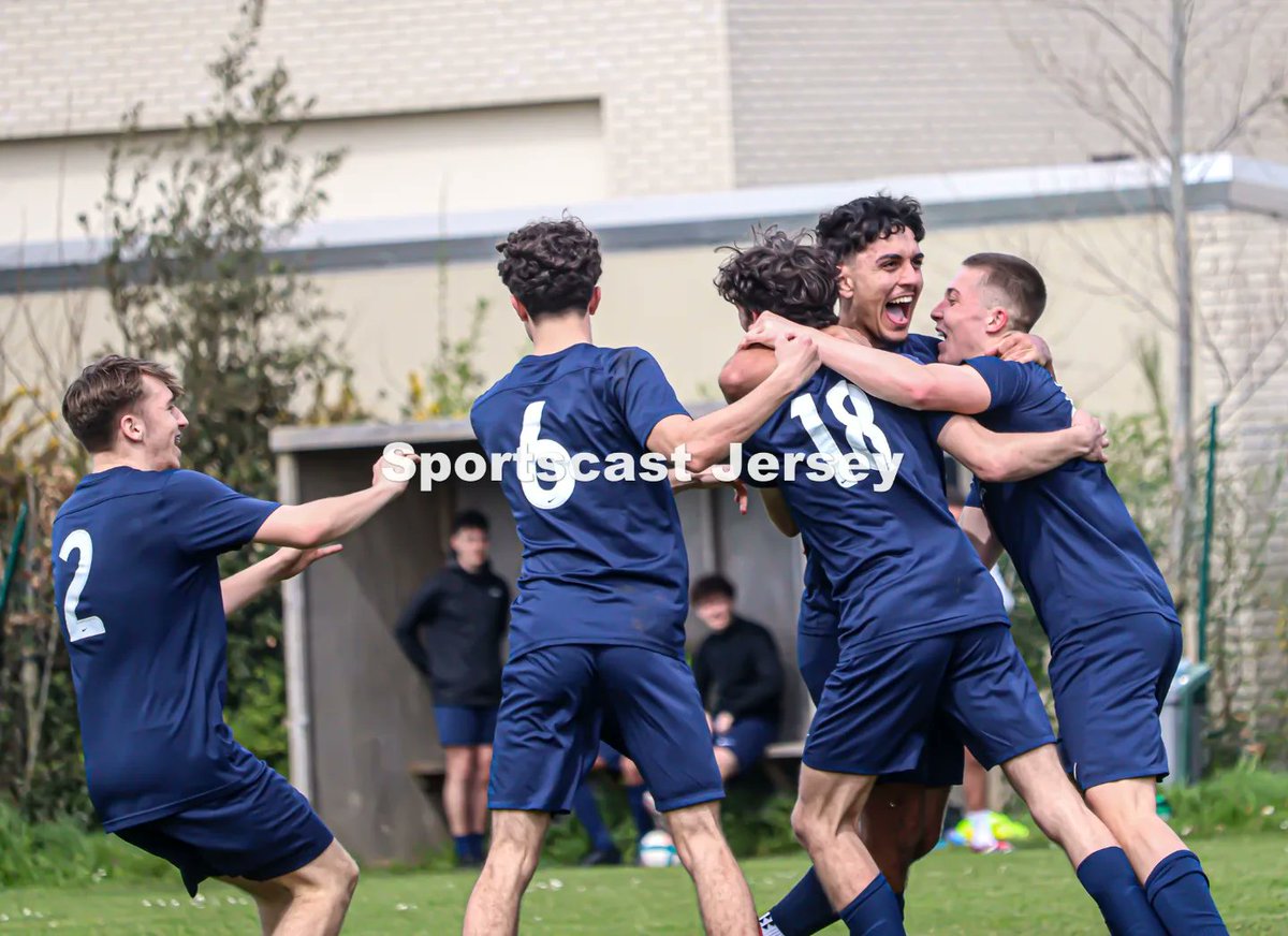 𝐅𝐈𝐒𝐇 𝐅𝐋𝐘 𝐈𝐍𝐓𝐎 𝐓𝐑𝐄𝐆𝐄𝐀𝐑 𝐓𝐑𝐎𝐏𝐇𝐘 𝐅𝐈𝐍𝐀𝐋! 💥 Two second half goals were enough to see St Brelade U18s beat Sylvans U18s 2-0 this afternoon to book their place in the Tregear Trophy Final! ⚽ Well played to both teams! More snaps soon! 📸