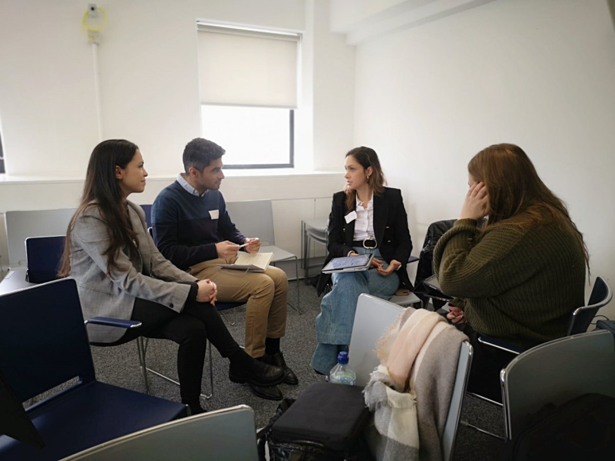 🌍Participants from Cambridge, York, Paris, Debrecen &amp; beyond🚀, spanning from high school students to DPhils🧑‍🎓engineers🧑‍💻data scientists🧑‍🔬&amp; healthcare pros🧑‍⚕️, showcased using novel technologies to transform healthcare systems🏥🎉👏