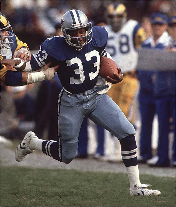 Happy Birthday @Tony_Dorsett out of Aliquippa, Pennsylvania & @Pitt_FB 3X All American, Maxwell Award, Walter Camp Award, @Pitt_FB #33 Retired, National Champion, @HeismanTrophy ; @SuperBowl Champion, @NFL Offensive Rookie of the Year, 4X Pro Bowl, @NFL record 99-yard rushing