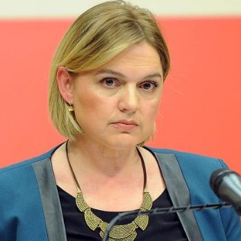Orta_Dogu77's tweet photo. AKP ölüyü diriltip Oy kullandırmış!

CHP Genel Sekreteri Selin Sayek Böke: 

Hatay'da 3 bin 389 ölü seçmene oy kullandırıldığını tespit ettik. https://t.co/yiFgjMFRT3