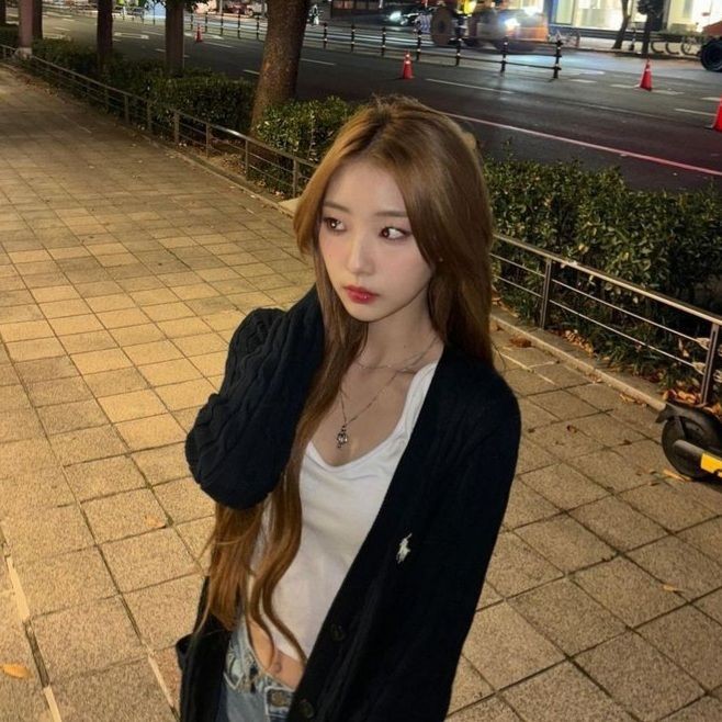 woonyounnie's tweet photo. ㅤ ⸺ 𝒫re𝘀𝗲𝗻ta𝕔ión  ୨୧     ˓ㅤ੭
           ( #edtwt - #stantwt )
holaa, me llamó sofía y staneo a ;;

         𝓛 oona ” 𝓽wice ” 𝓝mixx
    (Yeojin)     (Mina)    (Haewon)

         – 🇨🇱
         – 16
         – she/her
 
  ↺&amp; ♡ para ser mutis forever https://t.co/TVqy7ogZoZ