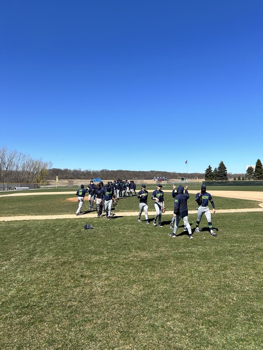 Lancers defeat Moraine Valley in Skyway Conference opener 5-3. Clay Cerna 2-3 RBI broke a 3-3 tie in the sixth. J Mrowiec (W) in relief 1.1IP, Isaiah Terrell (S) 1.1IP 2K 1BB in relief also drives in an RBI to plate the 5th run. Kyle Niebow 3.2IP 5K 2BB 0H for SP L. Paplham