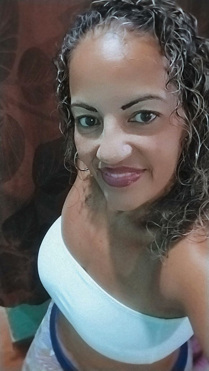 *_Transborde amor, quem não sabe nadar que afunde sozinho.*_ 

🍀🔥😘