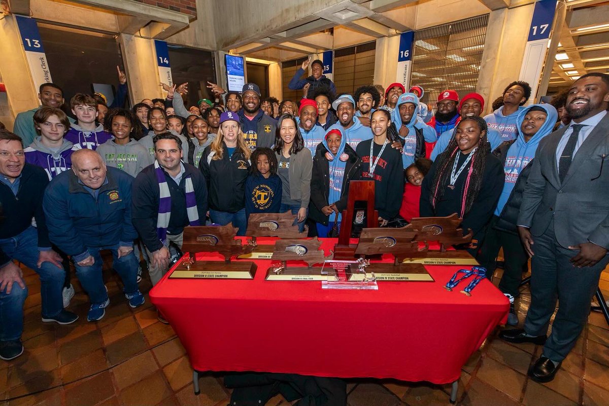 Yesterday we hit the streets to celebrate our Boston High School CHAMPIONS!!!! ❤️💪🏽🏆#parade #champions #boston #proud #studentathletes