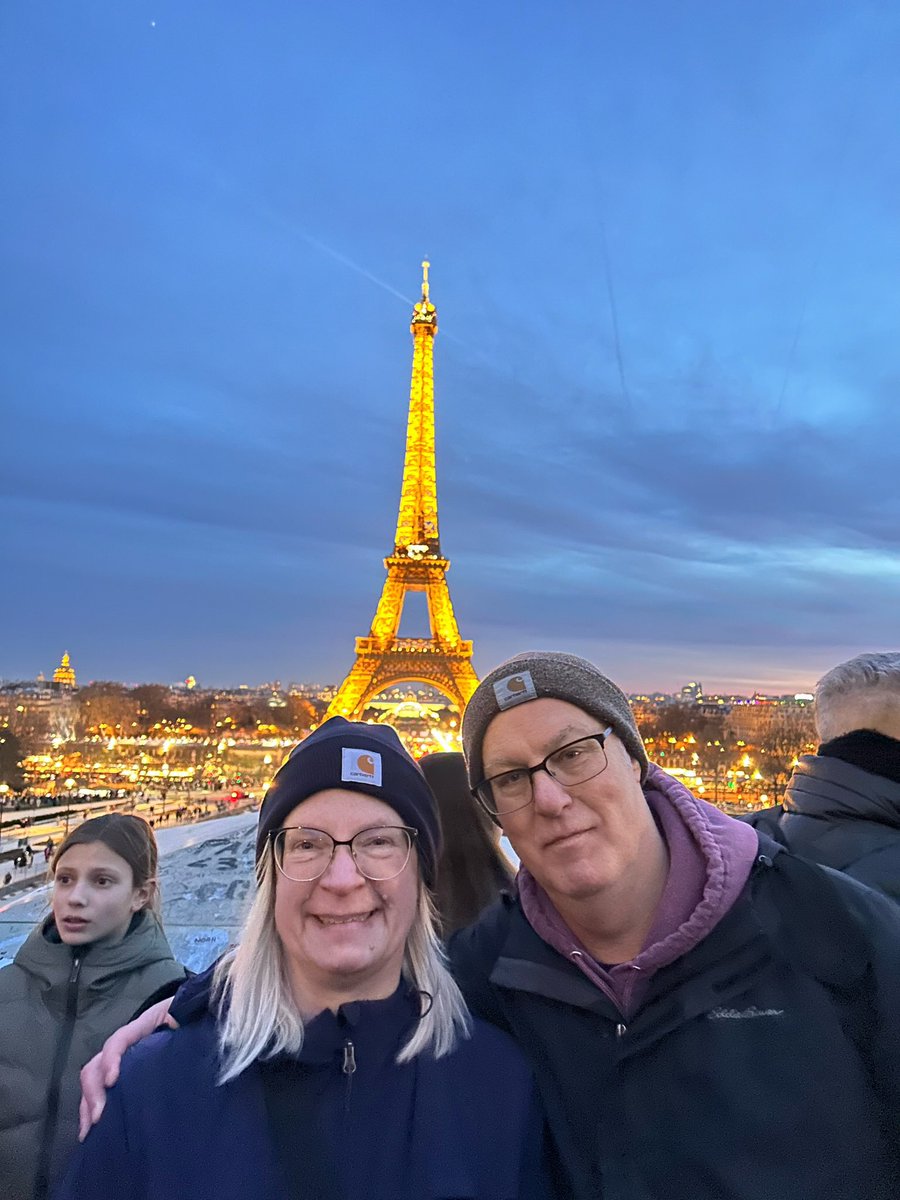 DhoffmanDoug's tweet image. Happy Birthday Izzy! No. 23!! Love you always and enjoy the day in Bordeaux.