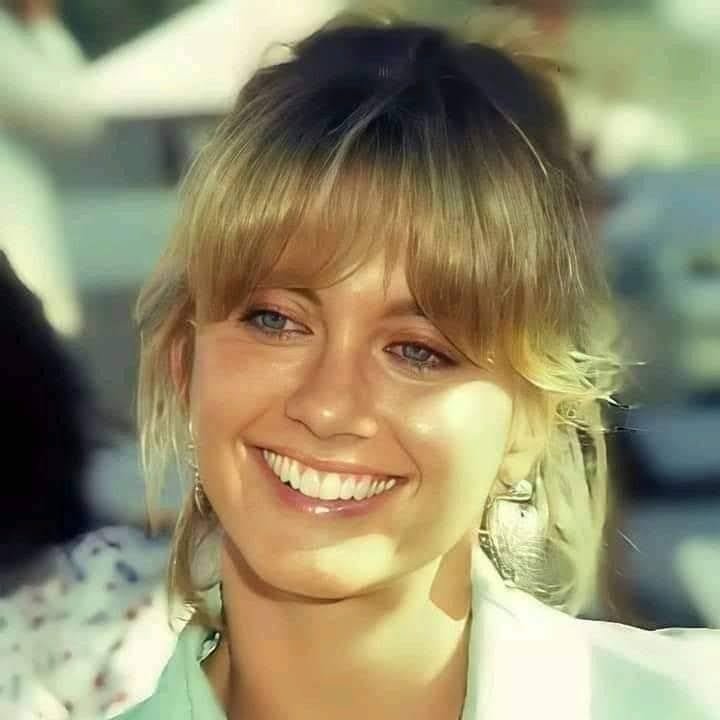 #OliviaNewtonJohn #Princess #Dream 
Have Love Will Travel - 1974
Only Olivia!💛💚💙
surprise.ly/v/?-W3a72VHJ7Q…