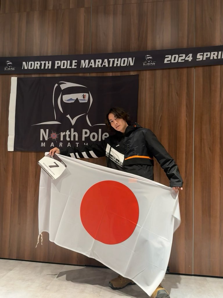 チャンネル登録226万人突破ありがとう！！ リアルタイムの俺は北極マラソンに挑戦するために、その手前の国であるロシアに着きました！ 今回の北極マラソンでは、世界から集まったランナーの中で日本人は俺1人！しかも背番号はラッキー7🤣 日本を代表する気持ちで挑戦してきます。…