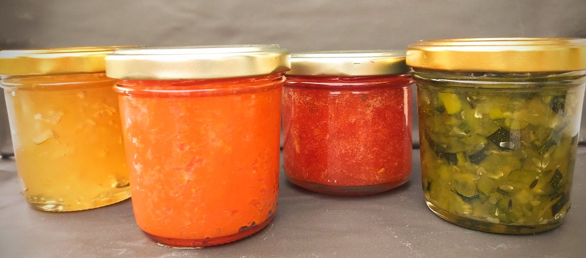 elcamagrocblau's tweet image. Aquestes quatre fantàstiques #confitures casolanes seran les que acompanyaran els millors #formatges artesans al taller-tast del proper dijous...😎
Vaaaaa!! Que queden places!!🧀

📍@MilarPaloma. C/Major, 12. #Terrassa.
📆 11/04/24, 18-20h.
📱Reserves: 633 315 923 / 937 801 322.