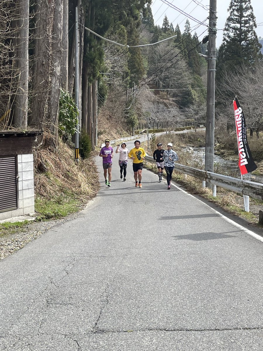 鯖街道ウルトラマラソン試走 福井マラソンロスなうなので 勝手に半鯖試走しちゃいました😆 久々のトレイルに戸惑いながらも エイドサポートでなんとか体力回復♡ 最後まで無事走れました💓 夏は楽しく色々みんなと走りたいから 本日参加できなかった方みんなと またワイワイ走りたいな…🥺