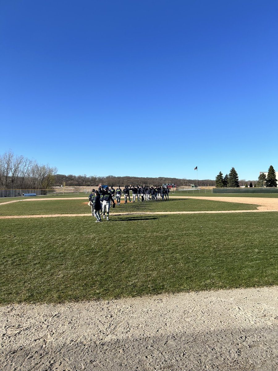 Lancers complete the sweep of MVCC 8-3. Alberto Jaquez 3-3 double RBI Cody Pappadakis 2-4 double 2RBI Evan Spenk 2-4 2RBI. Starter Isaac Santos Jr (W 3-4) 5IP 2H 8K 2BB Jake Tubbs 1IP 1K 3H Jason Schmierer 1IP 1K 1BB in relief. Overall 17-12 Skyway Conf 2-0.