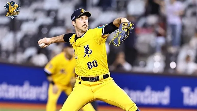 4/7 RHP Daniel Mengden - CTBC Brothers

7SO, 2BB, 4H, 3ER, 3R, 1HBP, 1HR, 5IP

96 pitches, 59 strikes
