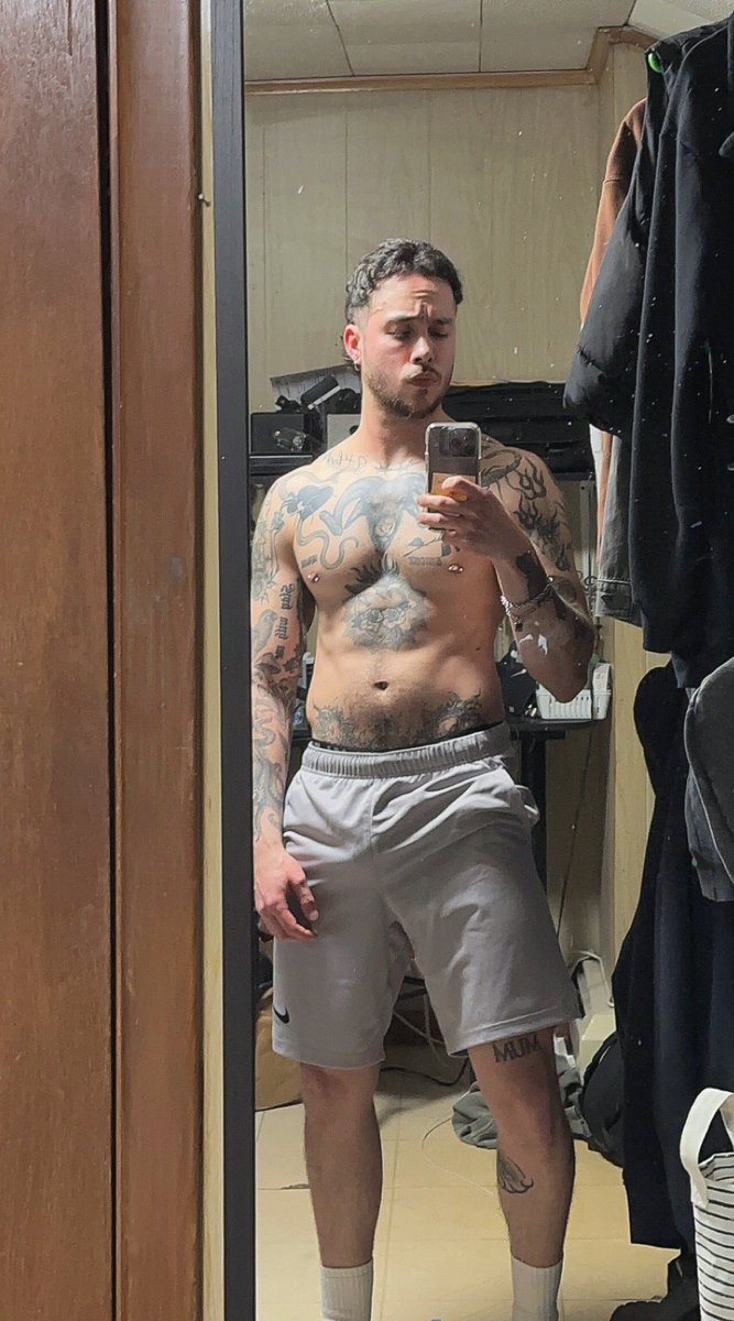 HNicolasCornejo's tweet photo. late workout 💪🏻 https://t.co/9ZaRy0URTm