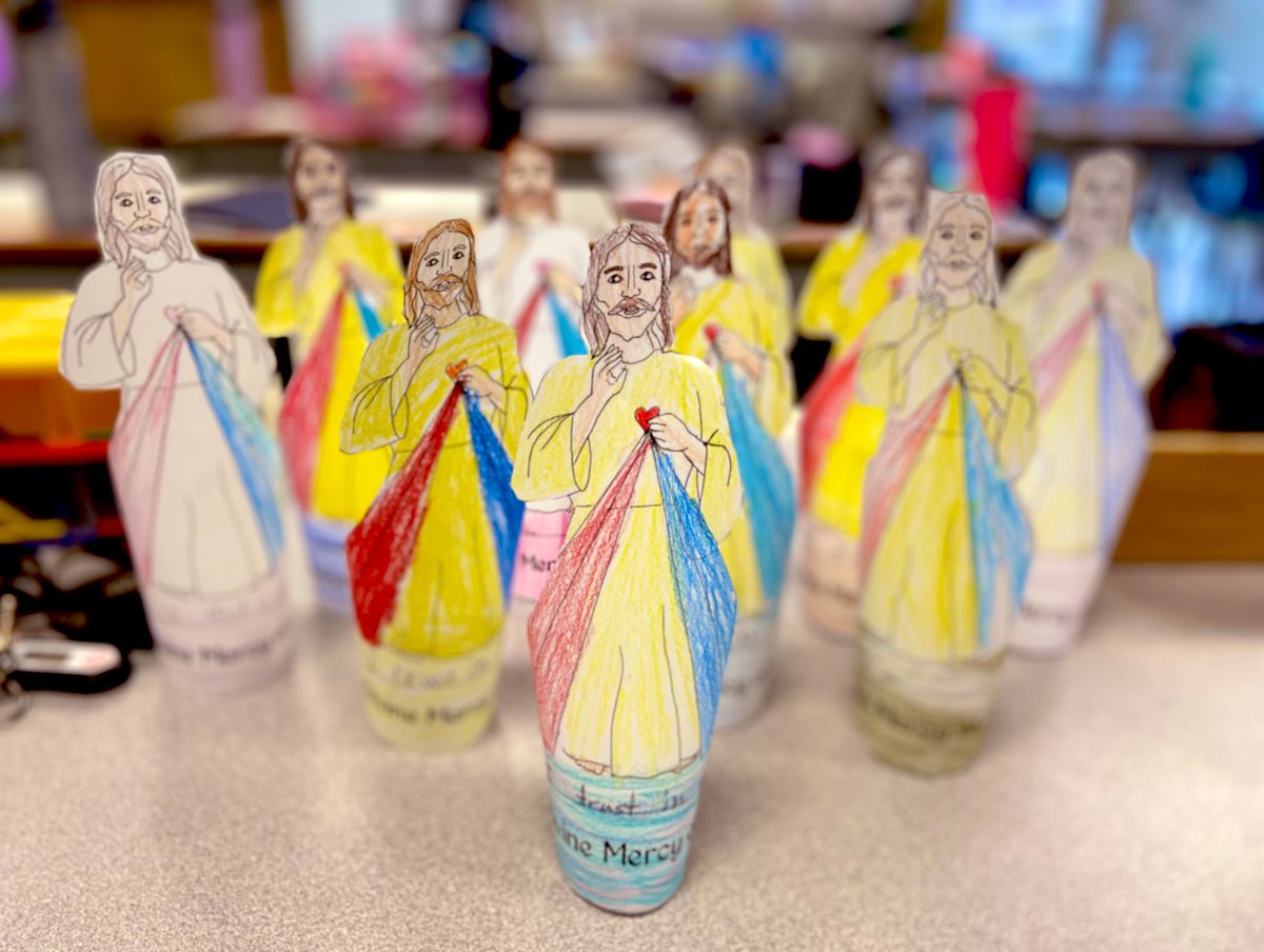 Today is Divine Mercy Sunday, celebrated on the 2nd Sunday of Easter. Our school is blessed with this most Holy name. We are reminded to always focus on charity & forgiveness for others. Let us always act with deeds of mercy in our hearts & hands. ❤️Jesus, I Trust in You💙 @YCDSB
