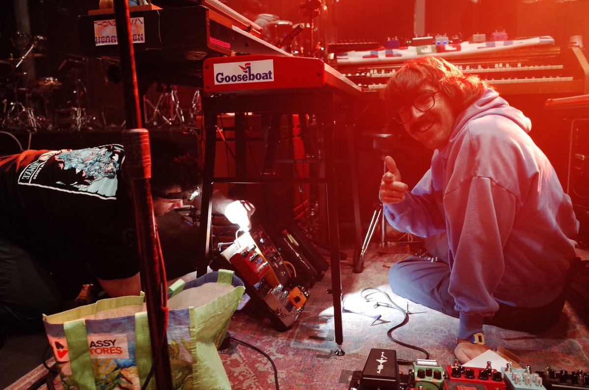goosetheband's tweet photo. Tech’d up and ready to rock tonight at the Cap! ⚡️ Live-streaming for free on YouTube at 8pm ET 🛋️🪴 

📺 https://t.co/oP32rxzyMj https://t.co/jmkjquoG0X