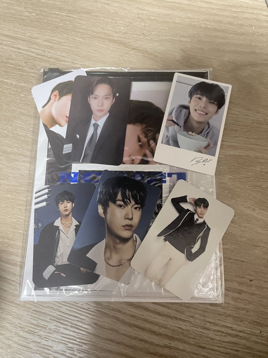 ขายเหมาทั้งหมดค่ะ 500บ. รวมส่ง ค่าส่ง40 พร้อมโอนส่งฟรีงับ นัดรับได้ระแวกรังสิต สนใจทักไลน์ jalajajes งับ #ตลาดนัดnct127 #ตลาดนัดnct โดยอง