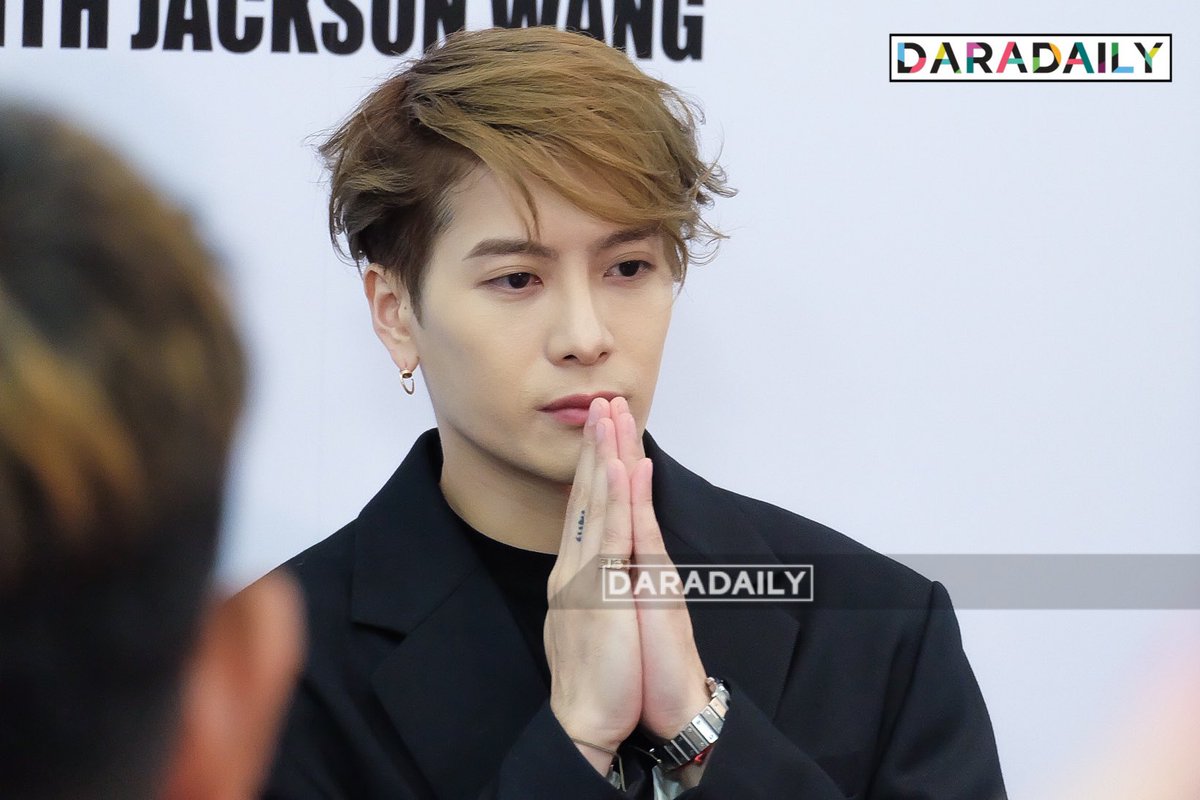 วันนี้พี่แจ็คหล่อมากค่ะ พ่อหนุ่มรักษ์โลกขวัญใจของแอดดด 🤍❤️🔥 #Jacksonwang #C2WaterCharityDinnerwithJacksonWang #daradaily #ดาราเดลี่ #ข่าวบันเทิง