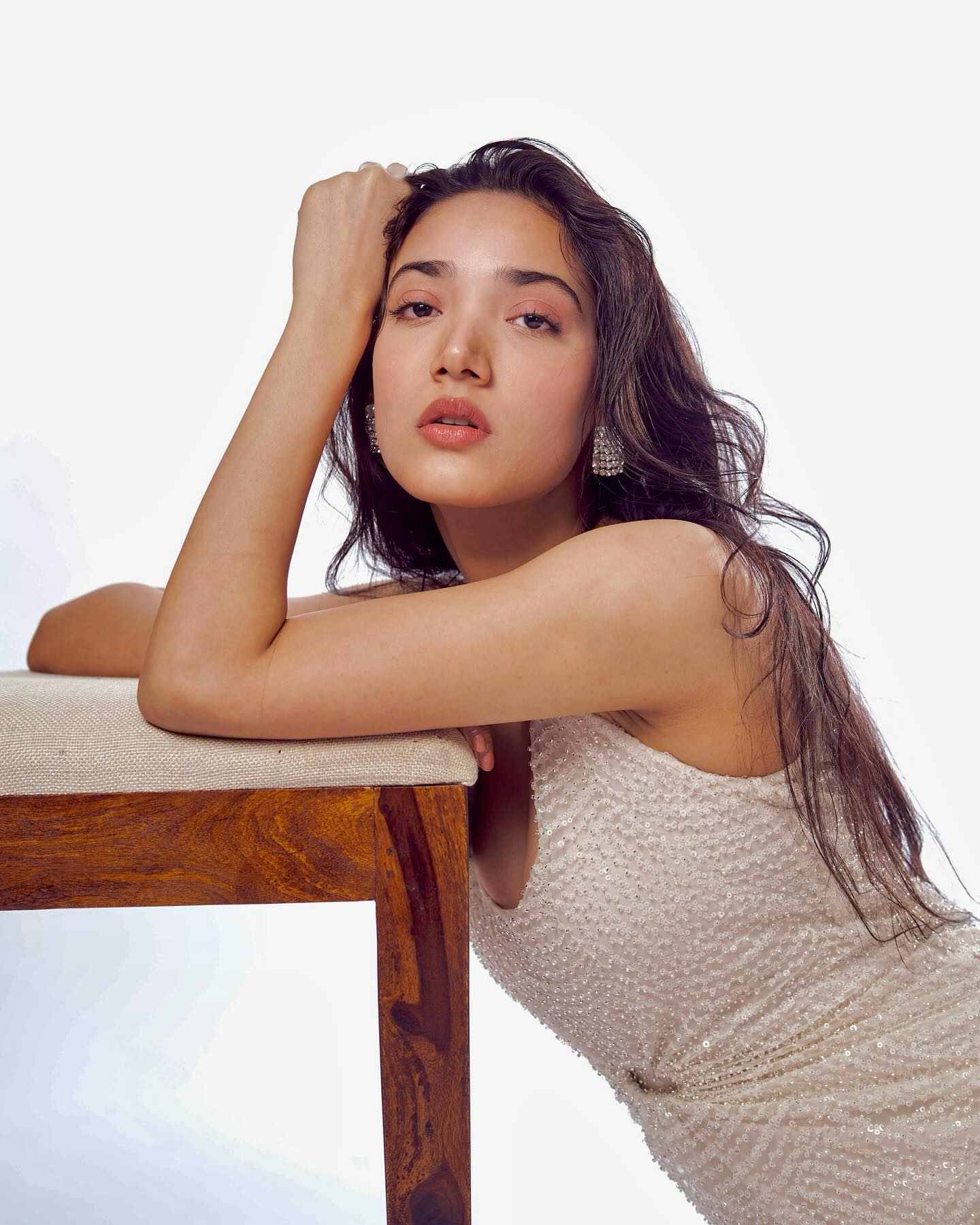 GKkSYhZWMAA3B0i?format=jpg&name=large