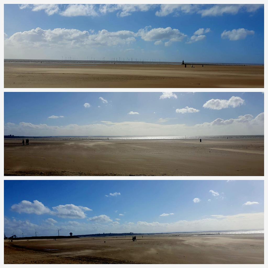Donna4Rainhill's tweet photo. Just what the Doctor (literally) ordered, respite weekend to charge the batteries and nourish the soul👍
Despite the sandstorm, quick sand, mud and impossible to eat 99, good day was had by all.
Now we just need the cherry on the cake....a win against Man U🤞
#comeonredmen #YNWA https://t.co/sI4MAV2ITL