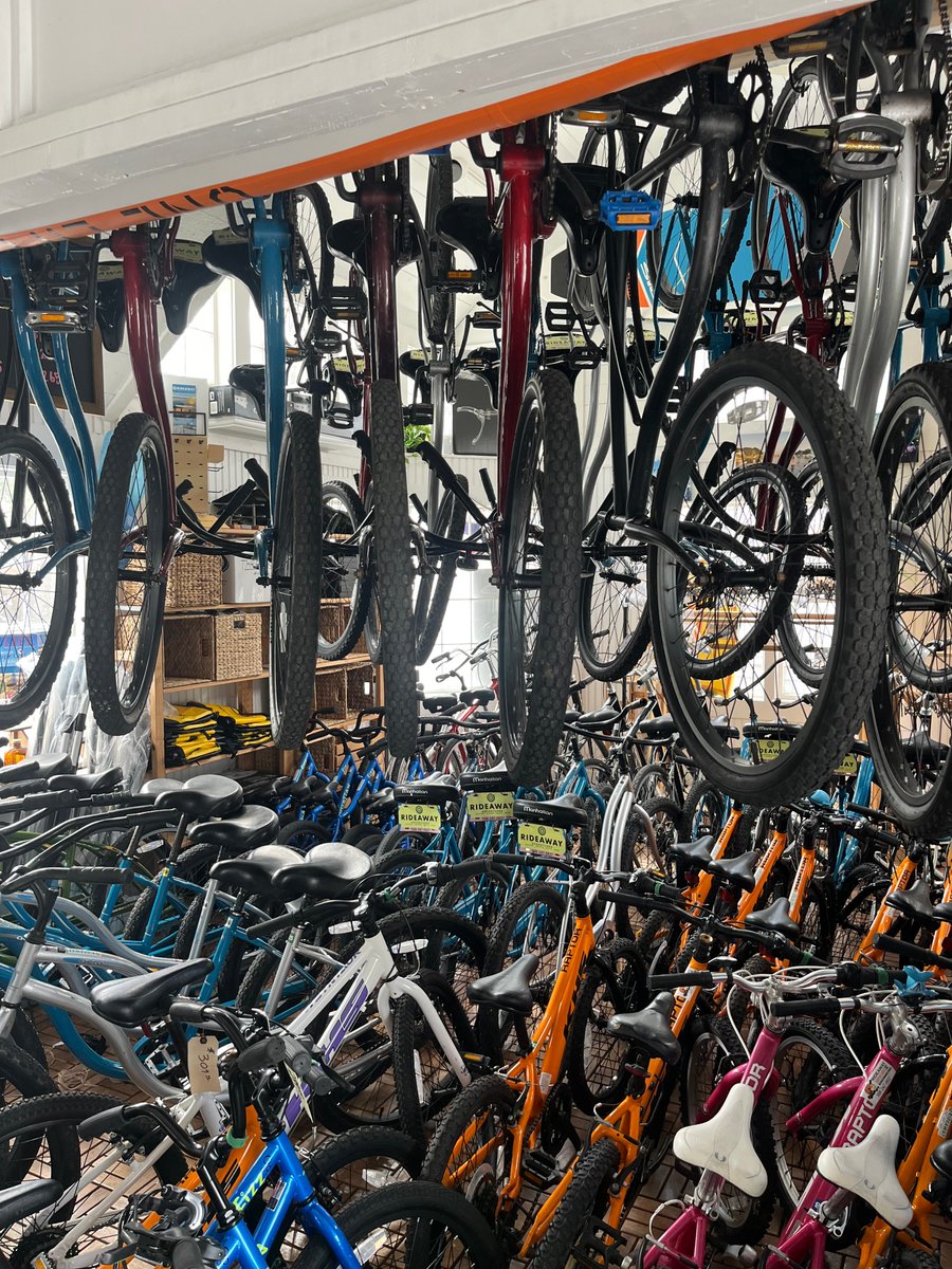 RideAwayCapeCod's tweet photo. Pedals primed, gears ready—bike season is on the horizon 🚴‍♂️ Bring on the open roads, winding trails, and endless adventures! Who else is counting down the days? 🌟

#BikeSeason
#AdventureAwaits
#PedalPower
#RideAwayAdventures
#VisitCapeCod
#CapeCodActivities
#CapeCodOutdoors https://t.co/oin1GkkIQN