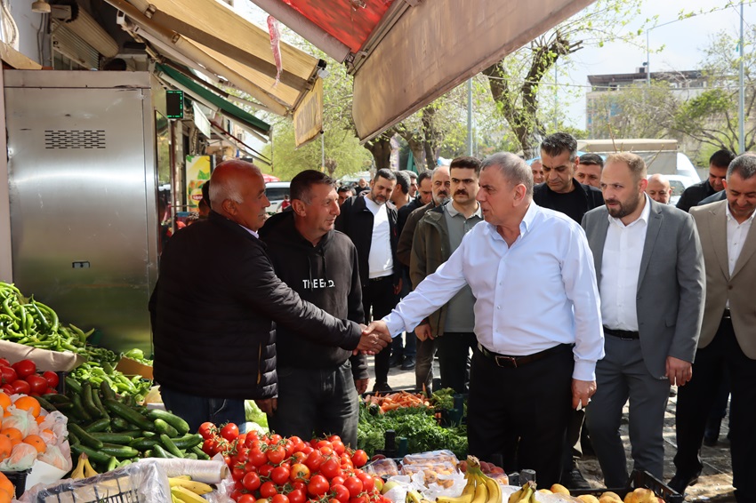 Başkan Şahin'den, esnafa teşekkür ziyareti midyatgundem.com/baskan-sahinde…