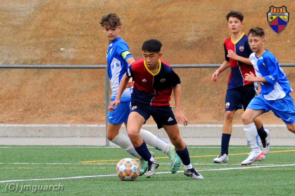 CEMercantil's tweet photo. 🔴🔵 INFANTIL "E"
🔵🔴
🏆2a Divisió
@CEMercantil 13 - @cflaromanica 2.
⚽️⚽️ Alex Ambite
⚽️⚽️ Moha
⚽️⚽️ Biel
⚽️⚽️ Aitor García
⚽️⚽️ Pol
⚽️ Aitor Quero
⚽️ Alex Redondo
⚽️ p.p.
#CEMInfE https://t.co/jLc8RJOv6S