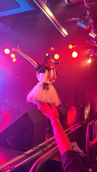 星野るなのTwitter画像27