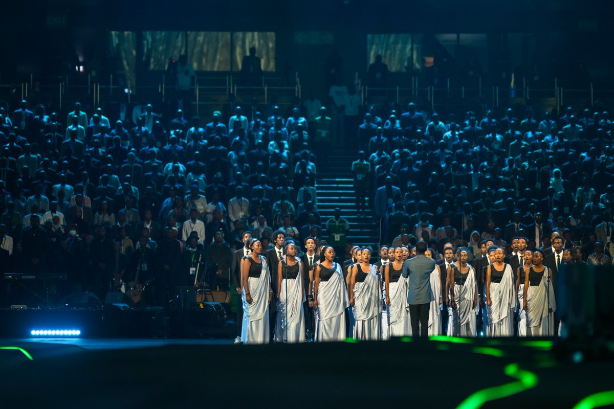 UrugwiroVillage's tweet image. "Rwandans will never understand why any country would remain intentionally vague about who was targeted in the genocide. Such ambiguity is, in fact, a form of denial, which is a crime in and of itself, and Rwanda will always challenge it." President Kagame | #Kwibuka30