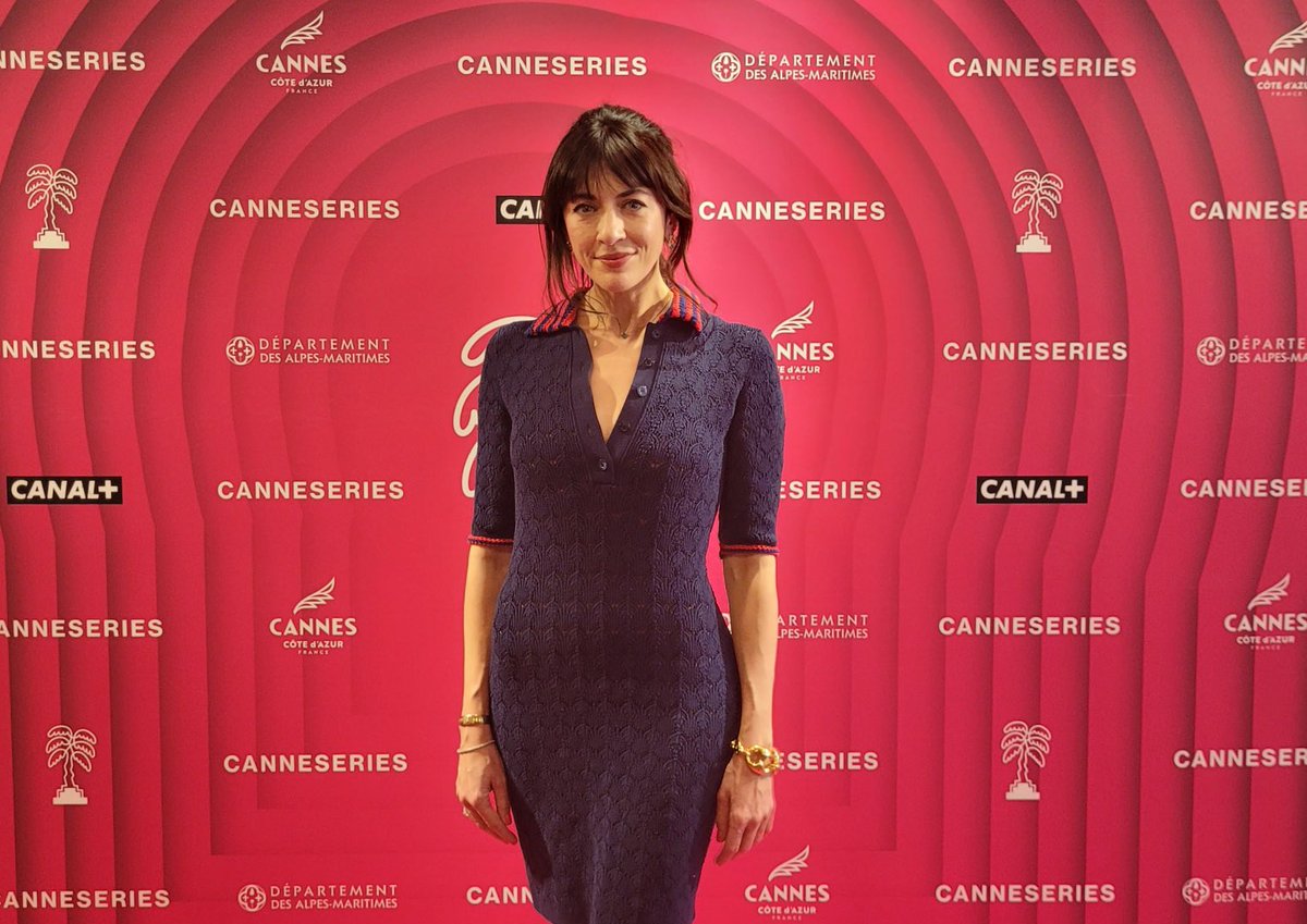 🌴 @CANNESERIES : Brocéliande, une première pour Nolwenn Leroy comme actrice principale d’une série ! Projection du premier épisode, en première mondiale et conversation avec le réalisateur Bruno Garcia et les comédiens Arnaud Binard, Marie-Anne Chazel, Catherine Marchal.