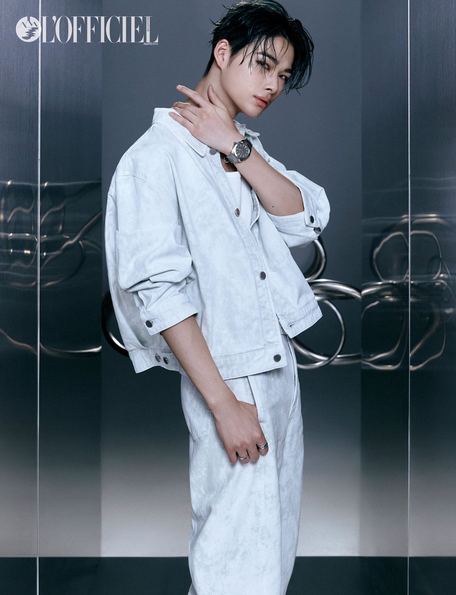 L'Officiel Singapore] 4月号の表紙📘 ジョンウォンくん＆ニキくん