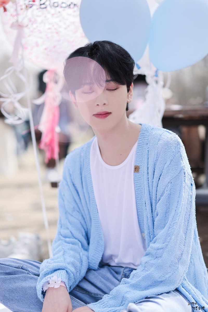 240330 벚꽃놀이  

#정현 #JUNGHYUN #코히 #KOHI