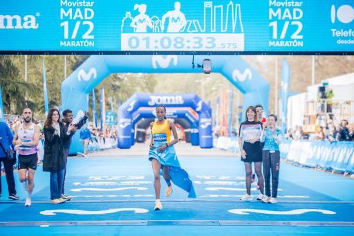 Telefonica's tweet photo. Ha sido increíble, gracias a todos por hacer esto posible 💙 https://t.co/qp9oP1TN2a