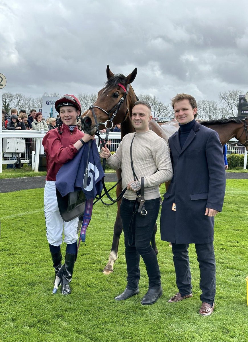 RACE 2 RESULT- Blackmore Building Contractors Maiden Fillies' Stakes (GBB Race) (Class 3)  🥇 Star Jasmine 7-2 🥈 Turn Up The Heat 3-1 Jockey: @loughnane_billy Trainer:  George Boughey Owners: Mrs R. G. Hillen
