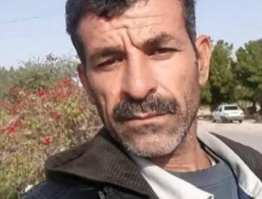 #Iran: Tortured protester at grave risk of #execution: #AbbasDeris

Tortured protester Abbas Deris is at grave risk of execution after the Supreme Court rejected his request for a judicial review in January 2024. He was sentenced to death after a grossly unfair trial in relation