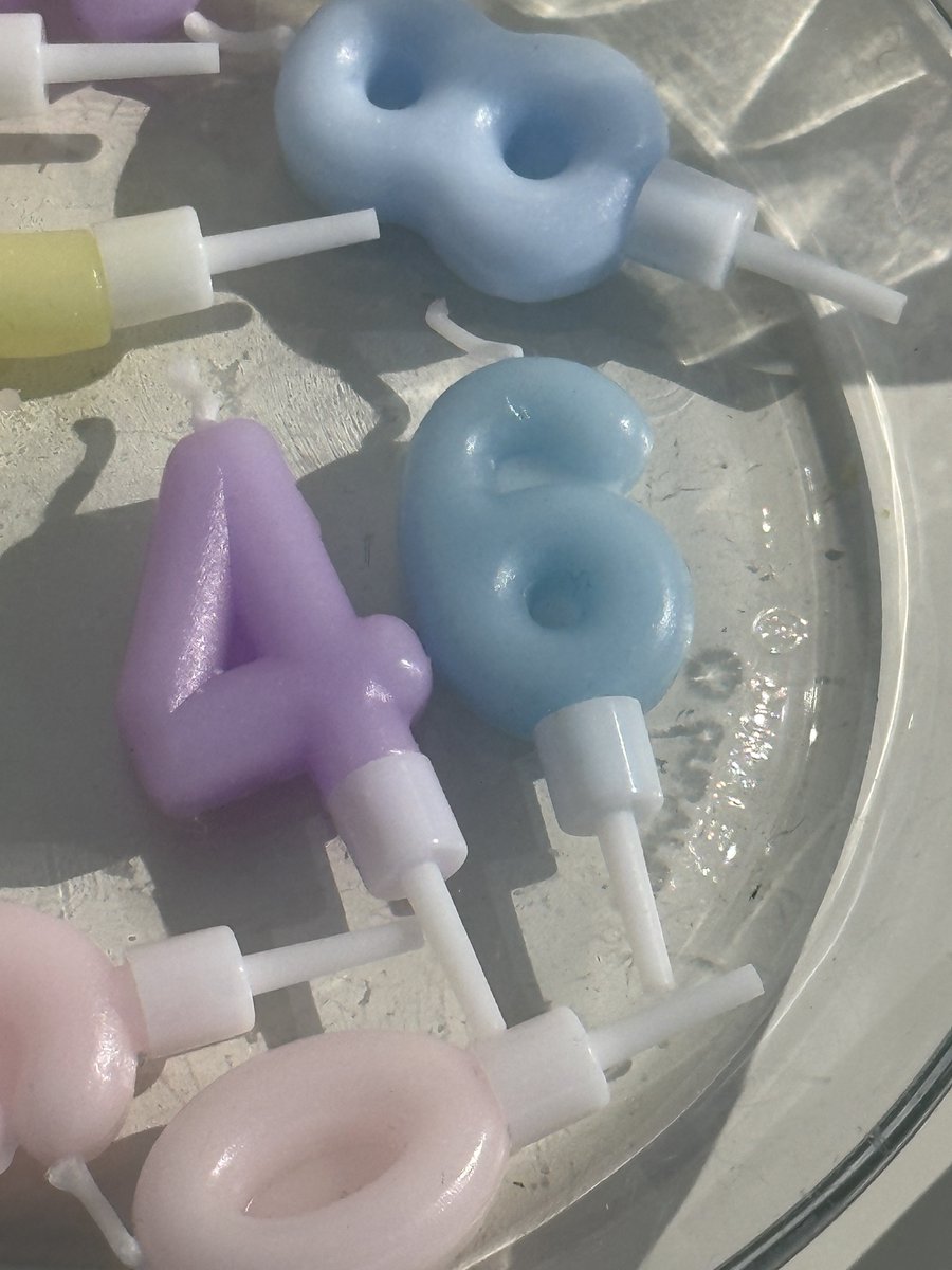 사진만 오백장 찍은..,🎂 
내년 생일에 또 축하해줄게~~~~🫶

Happy 46 day! 🍀🐶🩷