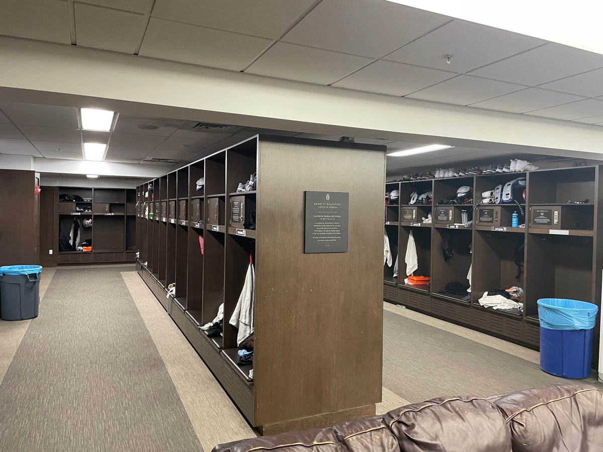 Thank you to <a href="/CoachW_Edwards/">Willie Edwards</a> for having the Sharks up for Brown Junior Day