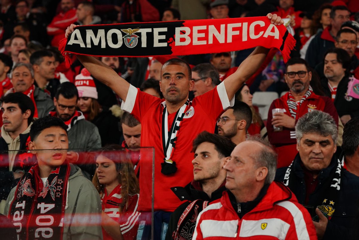 lnstantFoot's tweet image. 🚨💣 BREAKING ! L'OM et Benfica lancent un appel commun aux autorités françaises et réclament à ce que les supporters portugais soient présents au Vélodrome ! 🇫🇷👏🏽🇵🇹

Communiqué ⤵️

“Le football est un formidable vecteur d'émotion et d'intégration qui perd de son sens sans la…